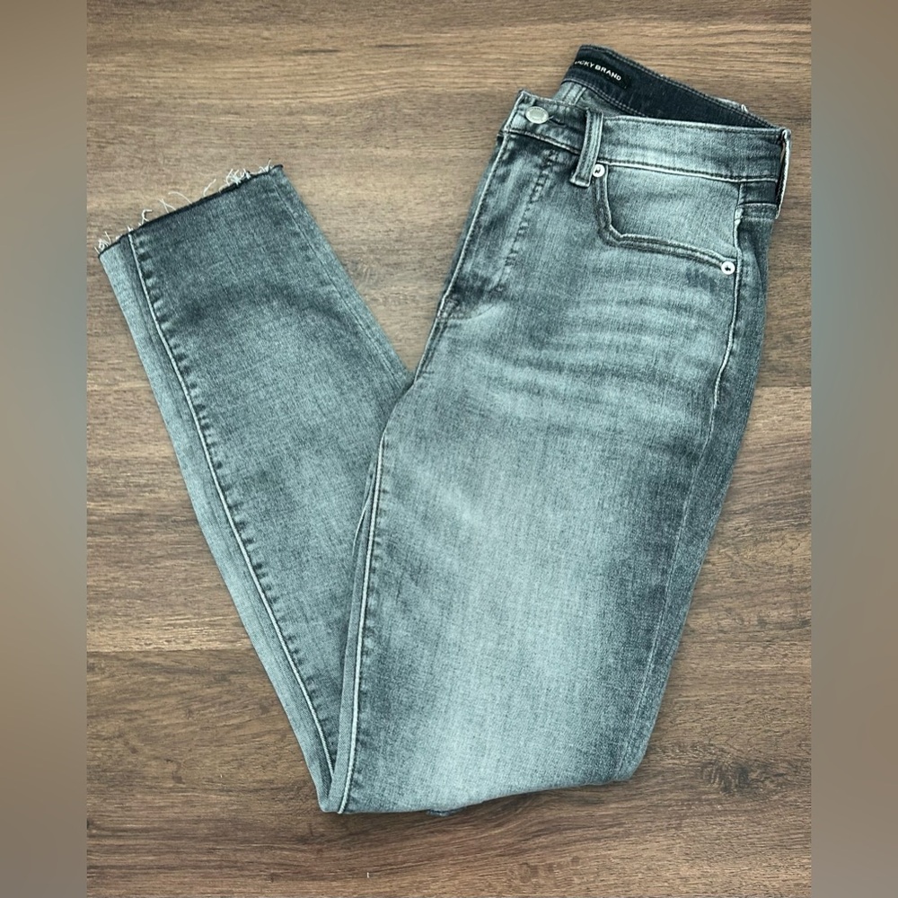 Lucky Brand, high rise skinny Jean 4/27R